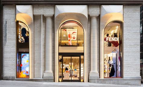 fendi sfila a new york|fendi stores nyc.